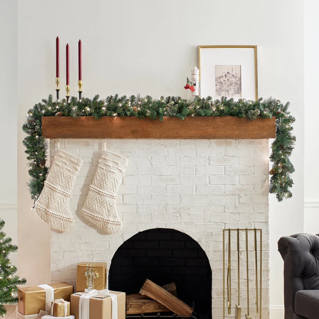Outlet 9 ft. Pre-Lit Carolina Pine Garland with Clear Lights Pre-Lit Christmas Garlands|7-10 Feet Christmas Garlands