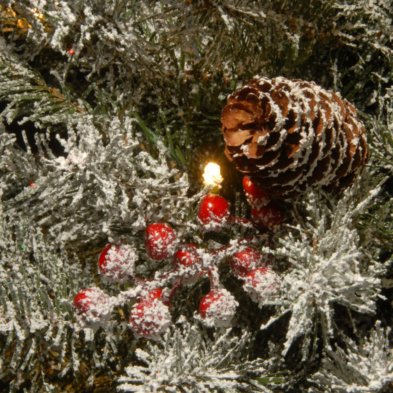 Discount 2 ft. Pre-Lit Dunhill Fir Tree with LED Lights Tabletop|Pre-Lit