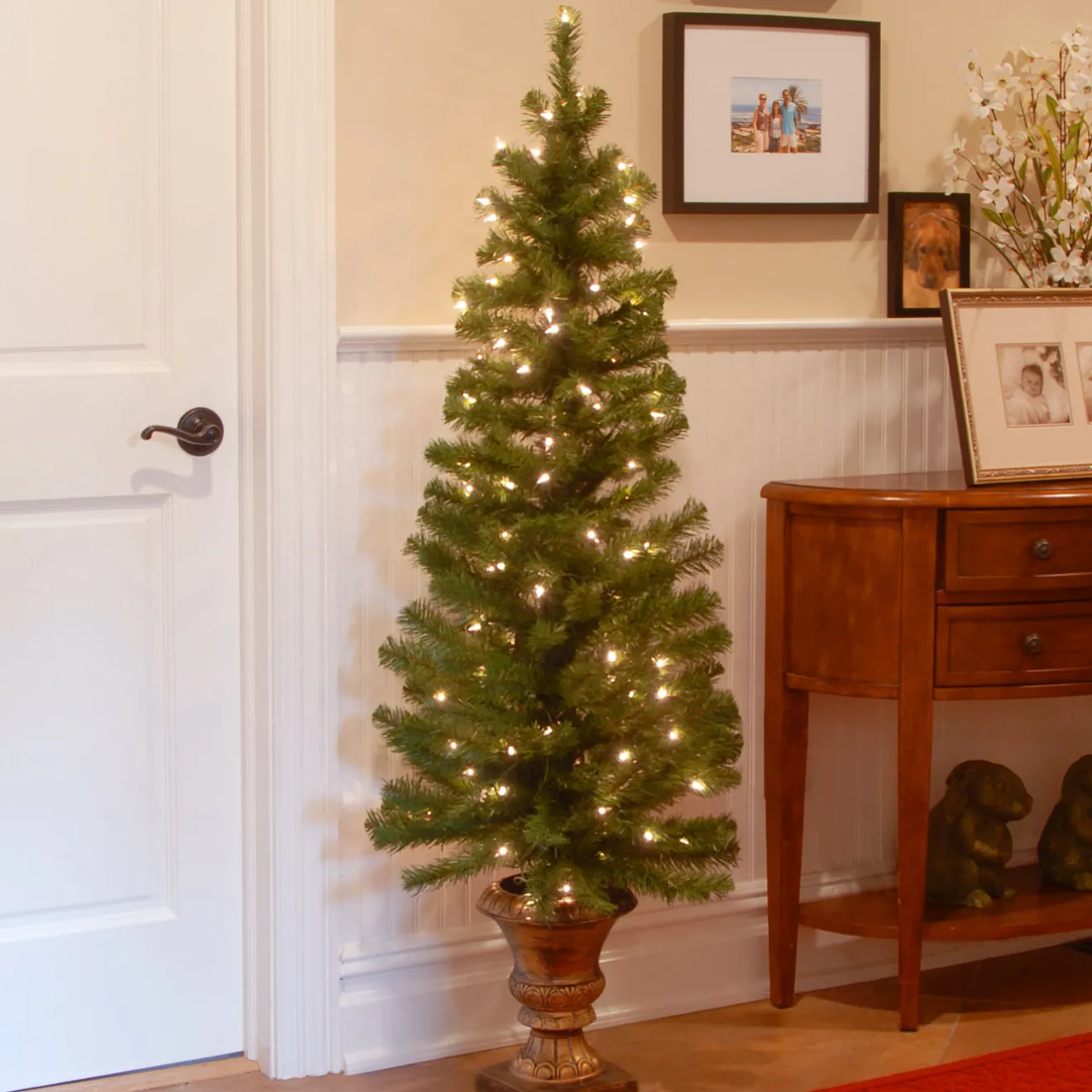 Hot 5 ft. Pre-Lit Montclair Spruce Slim Tree with Clear Lights Entrance|Pre-Lit