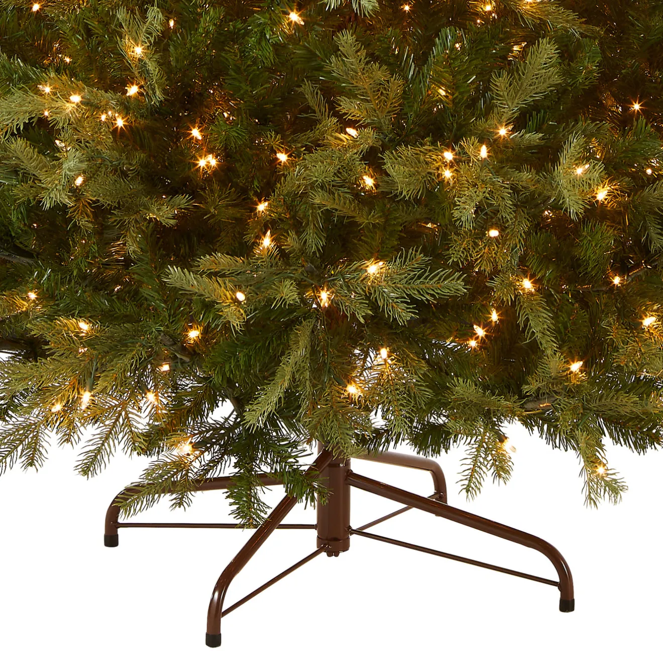 Sale 9 ft. Pre-Lit Nordic Spruce Medium Tree with Clear Lights Full|Pre-Lit