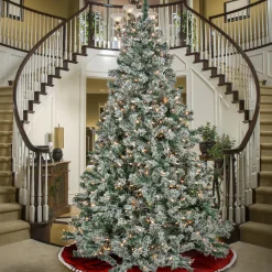 9 ft. Pre-Lit Snowy Crestview Tree with Clear Lights Pre-Lit|Full