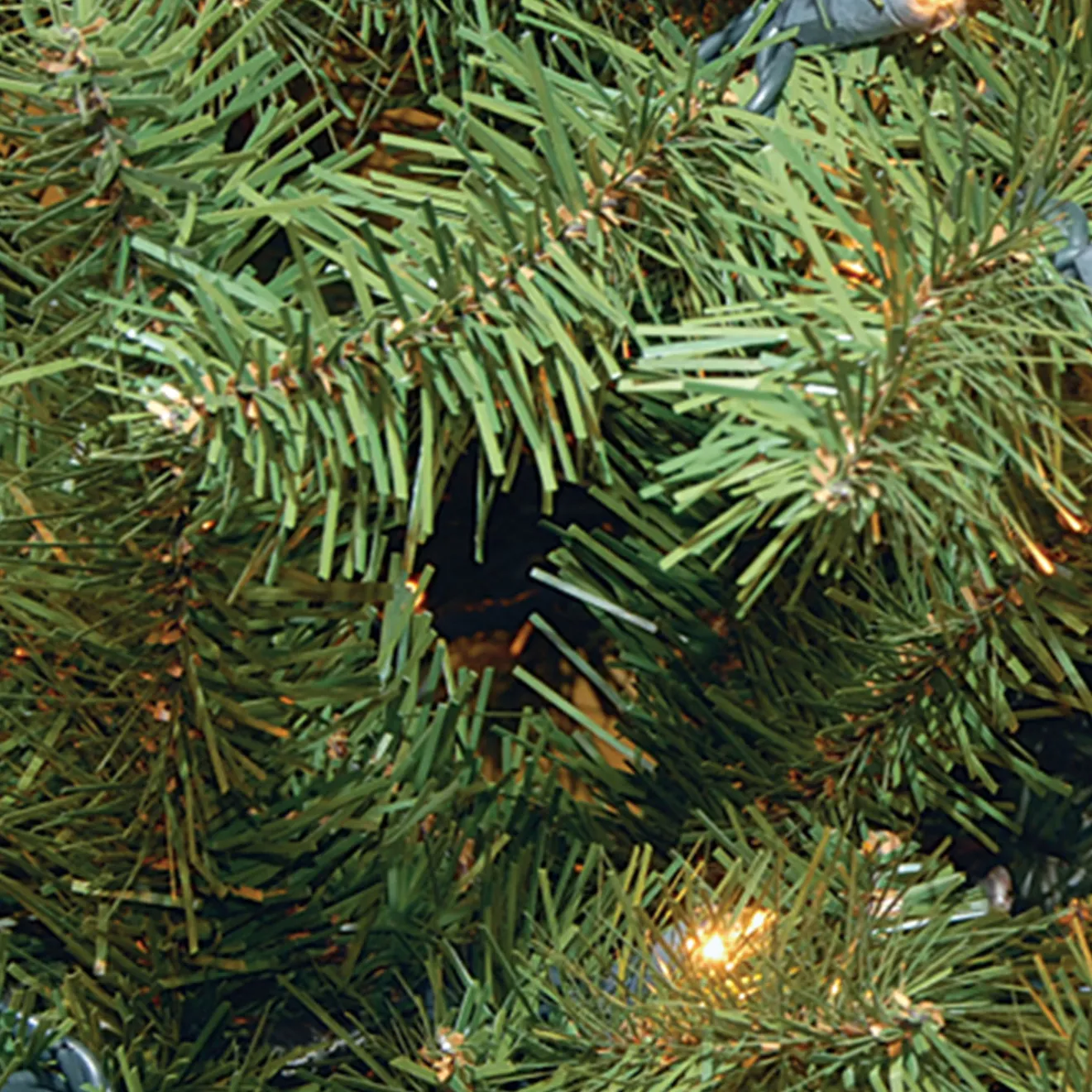 New 24 in. Pre-Lit North Valley Spruce Wreath with Dual Color LED Lights Pre-Lit Christmas Wreaths|21-24 Inch Christmas Wreaths