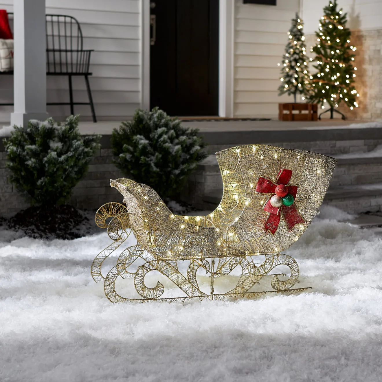 Discount 38 in. Santas Sleigh with LED Lights Yard Decorations