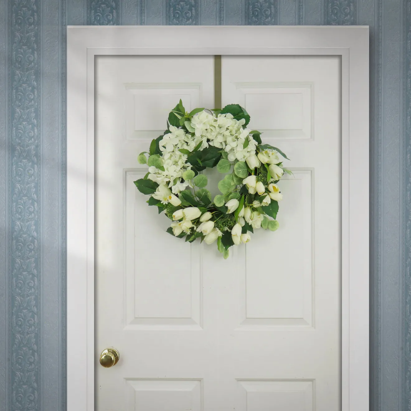 Hot 22 in. Spring Wreath with Tulip and Buttercup Blooms Wreaths