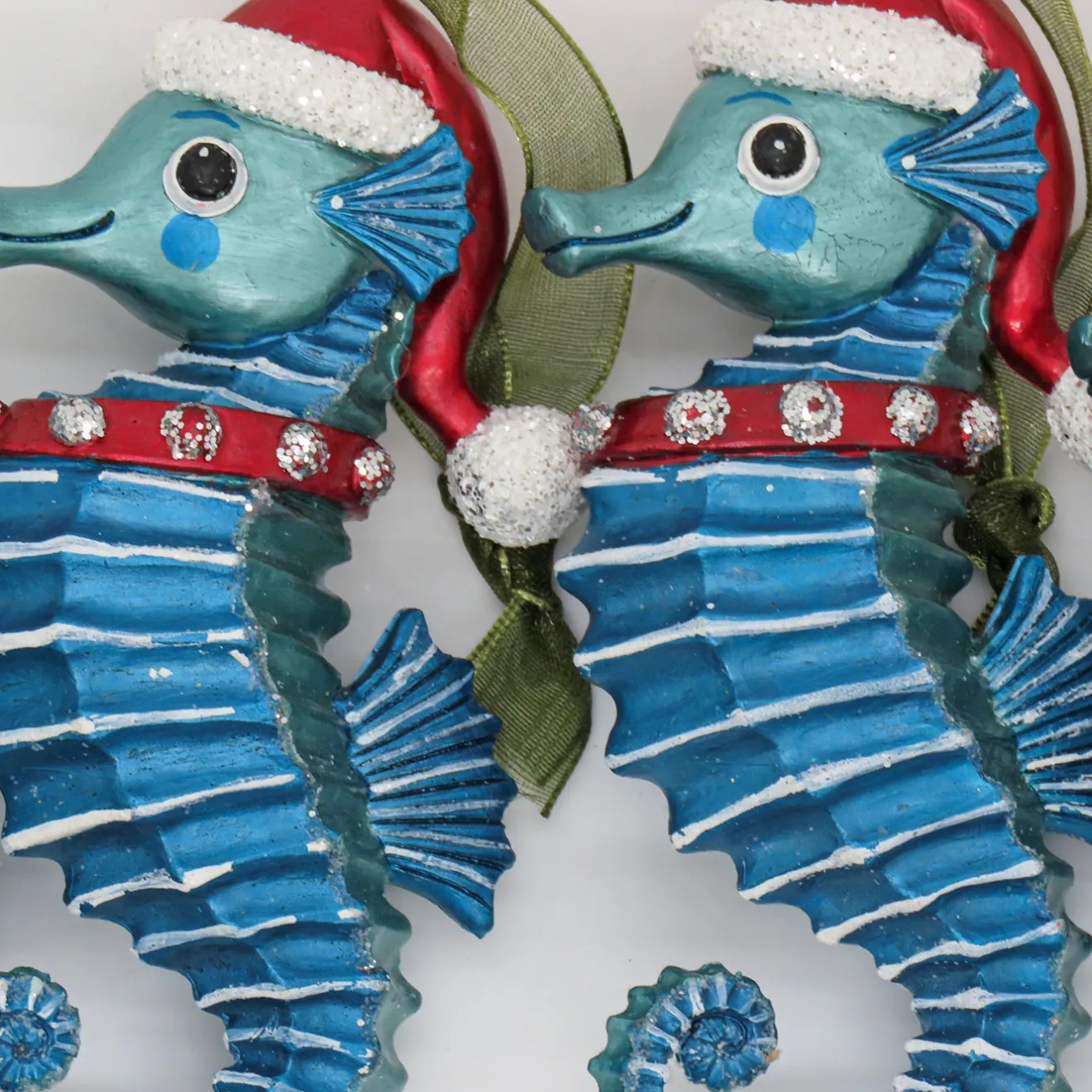 Online 4-Piece HGTV Home Collection Teal Seahorse Ornaments Tree Ornaments