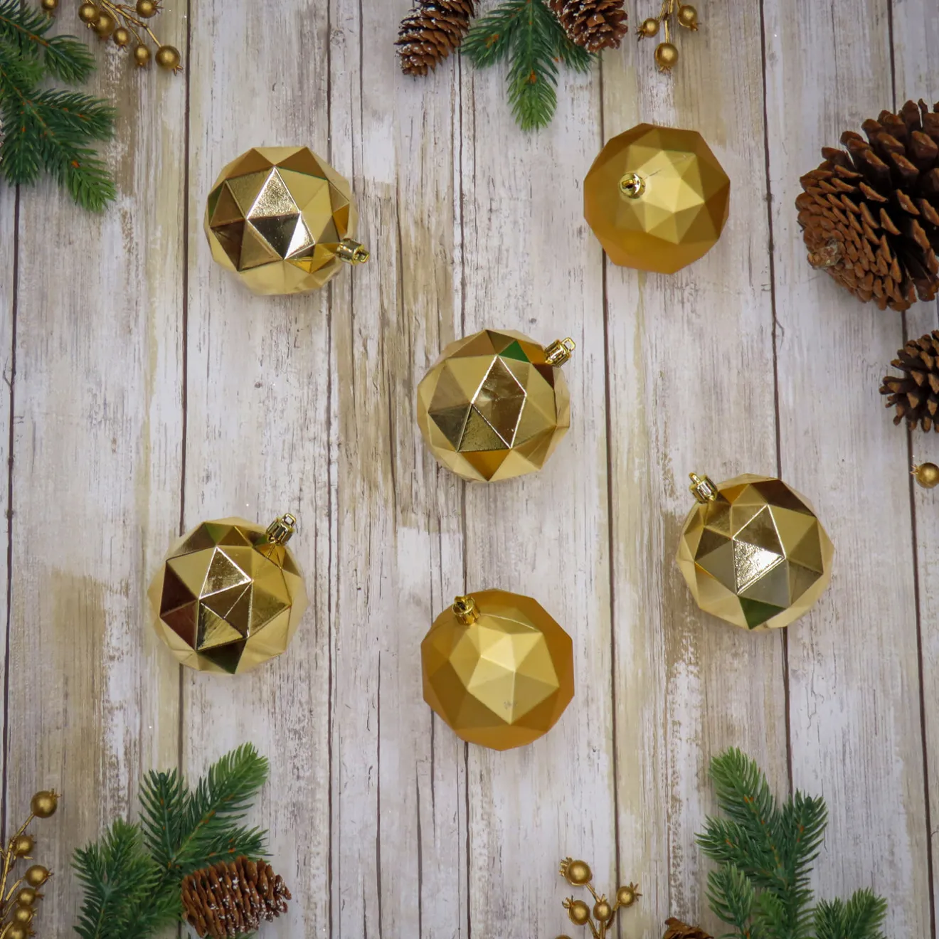Best 6-Piece Shatterproof Geometric Gold Ornaments Tree Ornaments