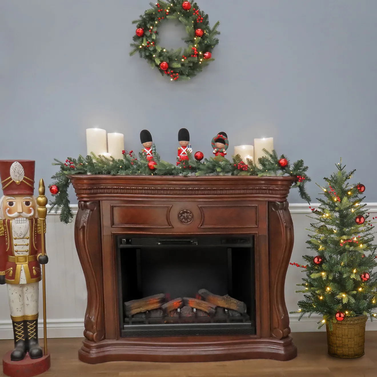 Online Pre-Lit Scotch Creek Fir Assortment Set of 1 Entrance Tree, 1 Wreath, 1 Garland Assortment Bundles