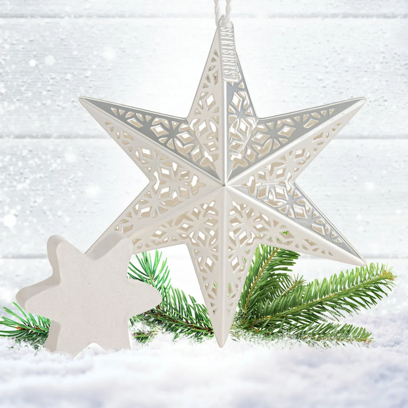 Scentsicles Decorative Ornament, Metal White Star, White Winter Fir with Refill Scentsicles